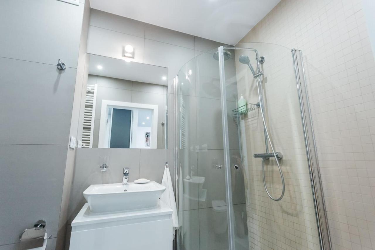 Nica Old Town Free Parking Spacious Sunny Terrace Krakow Ngoại thất bức ảnh